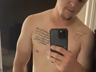 BradleyAnderson shows videos online