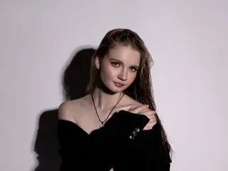 ChloeMillis jasmine camshow fuck