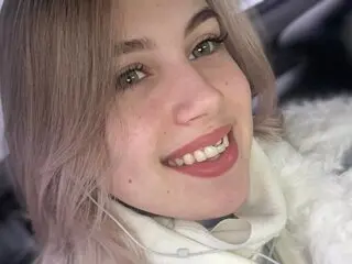 AlisaAdaro cam cam jasminlive