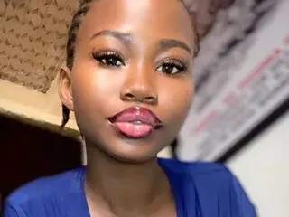 JoyWinnie naked recorded show
